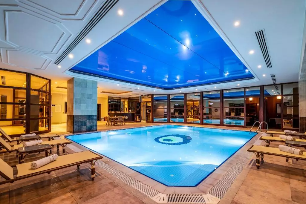 استخر ELITE WORLD COMFY ISTANBUL